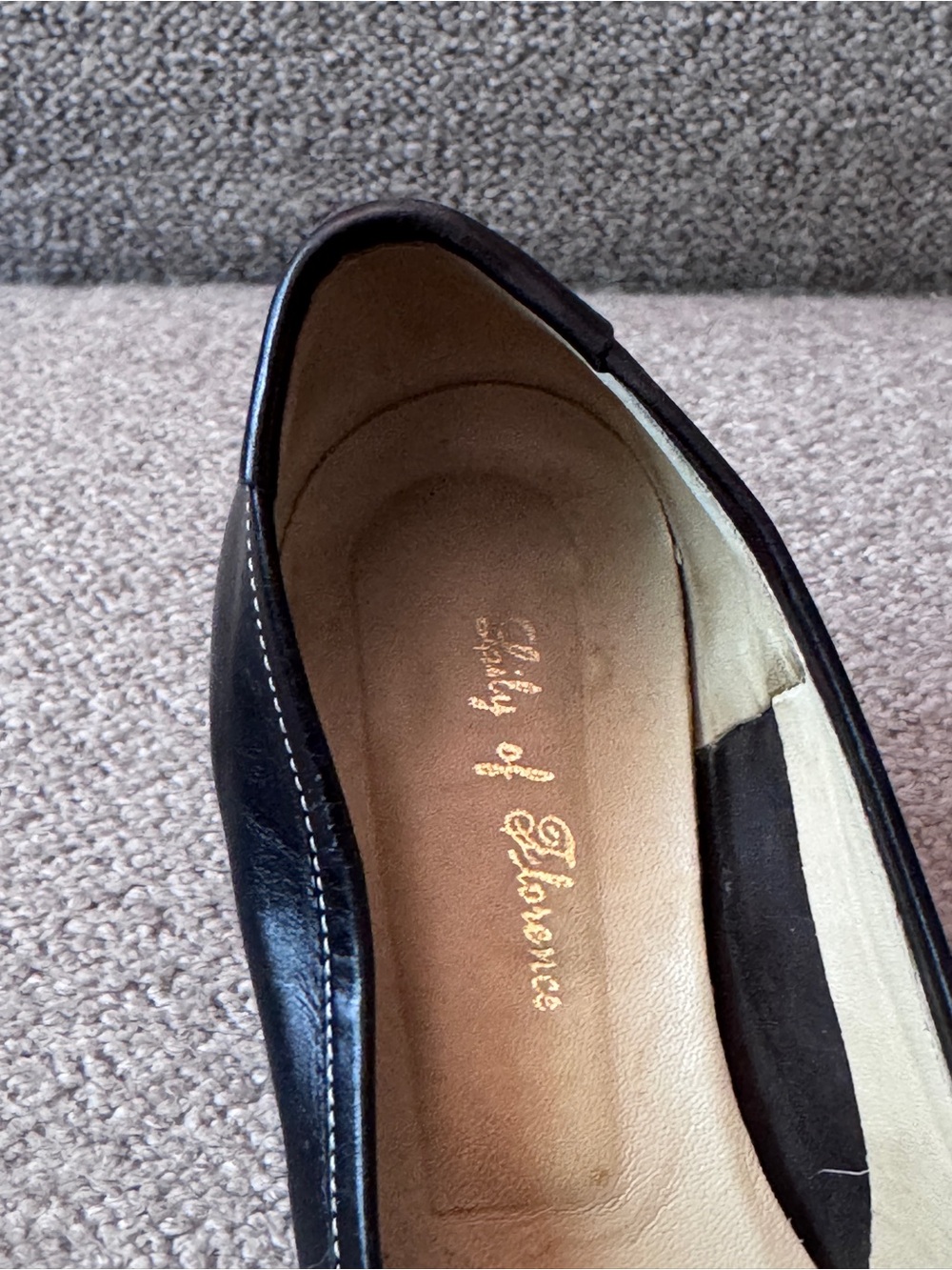 Navy and White Buckle 1” Heel Size 35.5 - Picture 6 of 7